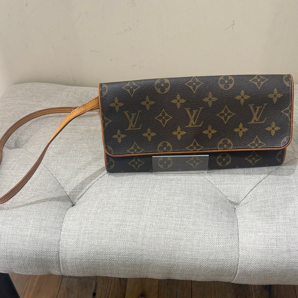 Louis Vuitton Brown Monogram Shoulder Bag with removable strap